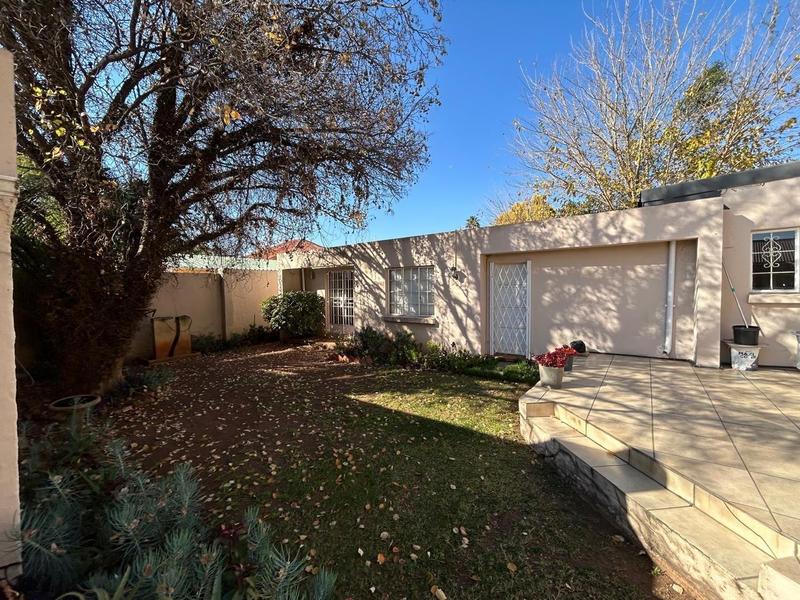 4 Bedroom Property for Sale in Orange Grove Eastern Cape